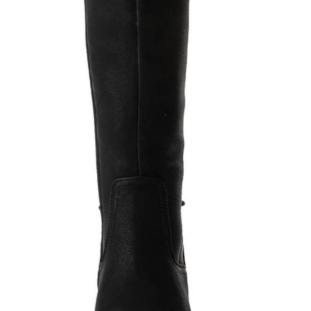 Boots - Picture 5 of 8